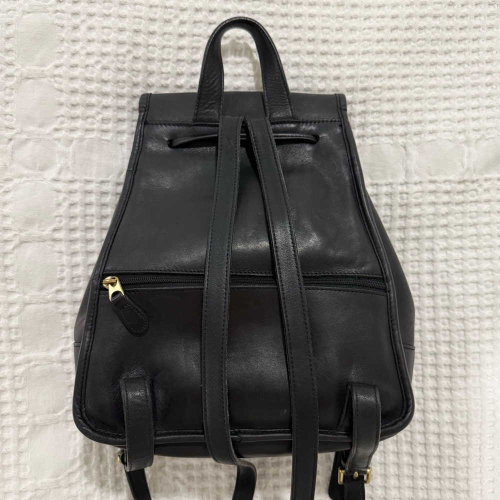 Vintage Coach 9791 Black Leather Backpack With Brass Turn Lock Closure - Picture 4 of 10